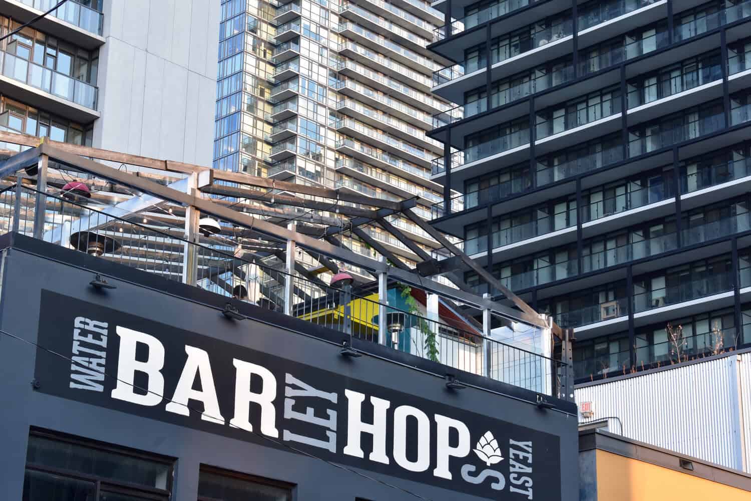 bar hop brewco toronto